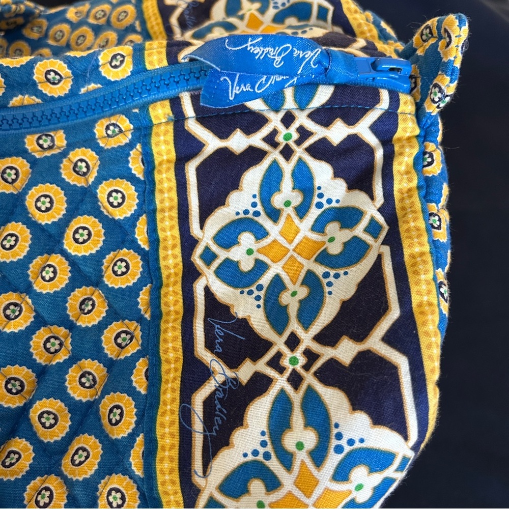 Vera Bradley Large Duffle - Picture 5 of 14
